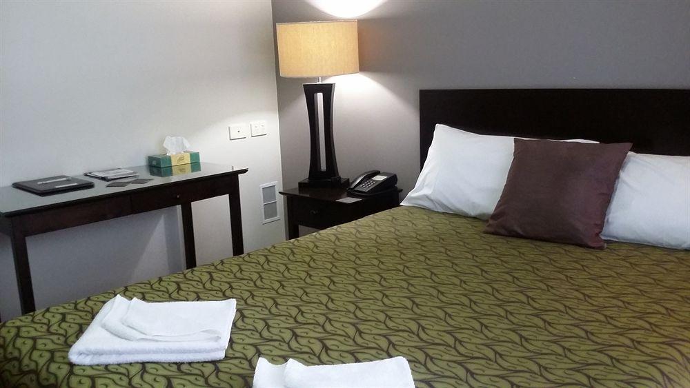 Redcliffe Motor Inn Ngoại thất bức ảnh