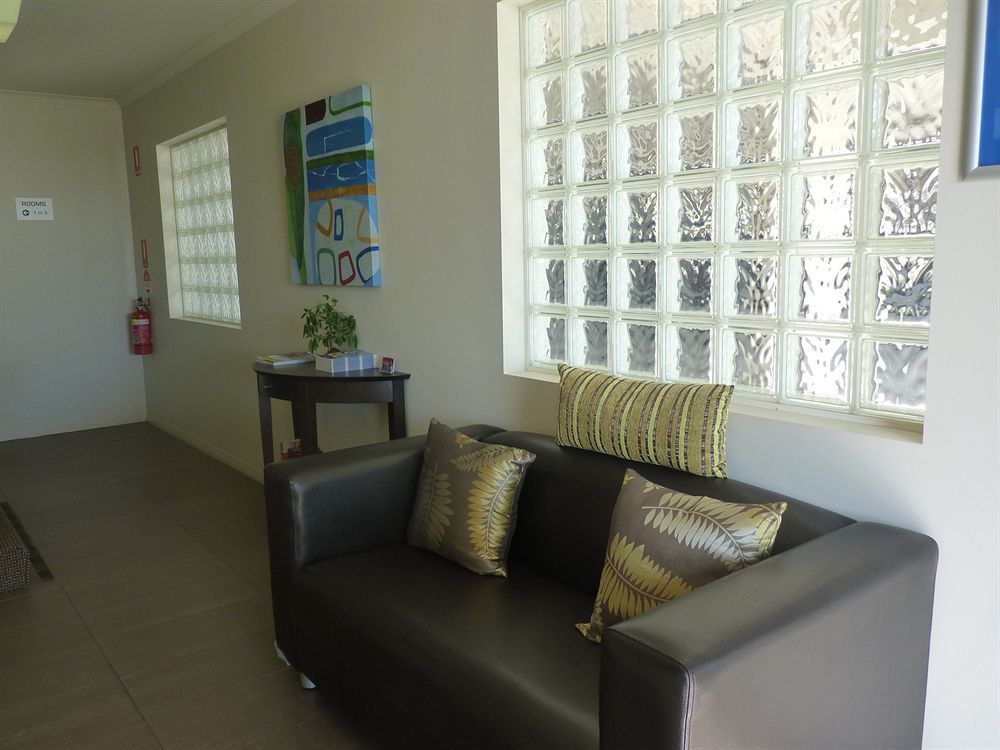 Redcliffe Motor Inn Ngoại thất bức ảnh