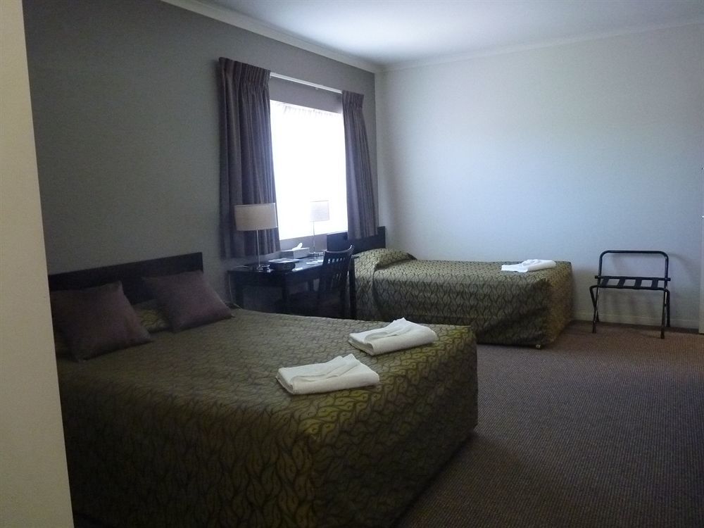Redcliffe Motor Inn Ngoại thất bức ảnh